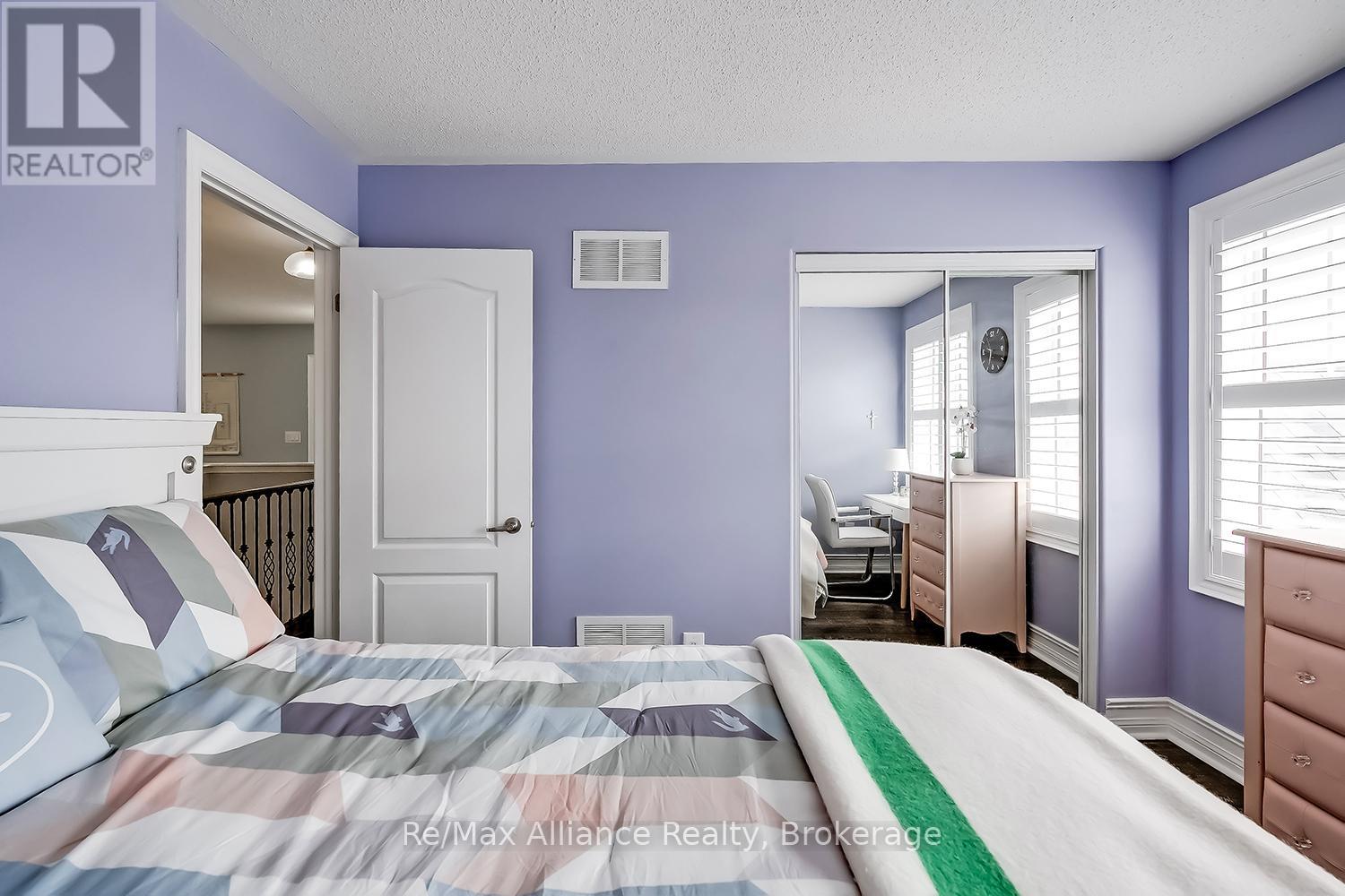 1246 ROBSON CRESCENT