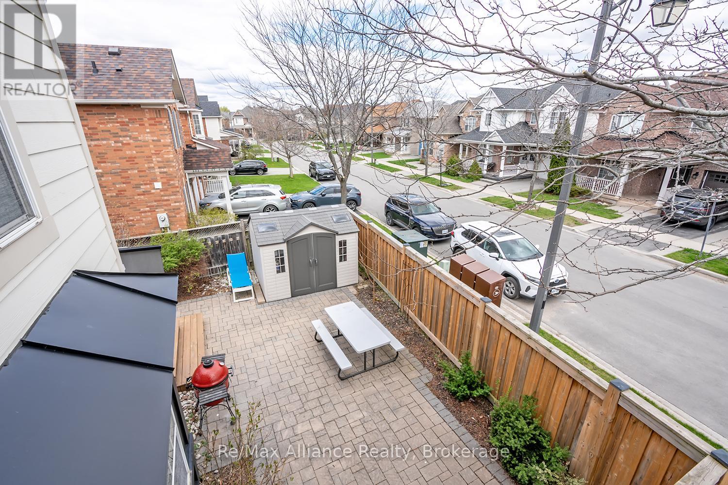 1246 ROBSON CRESCENT