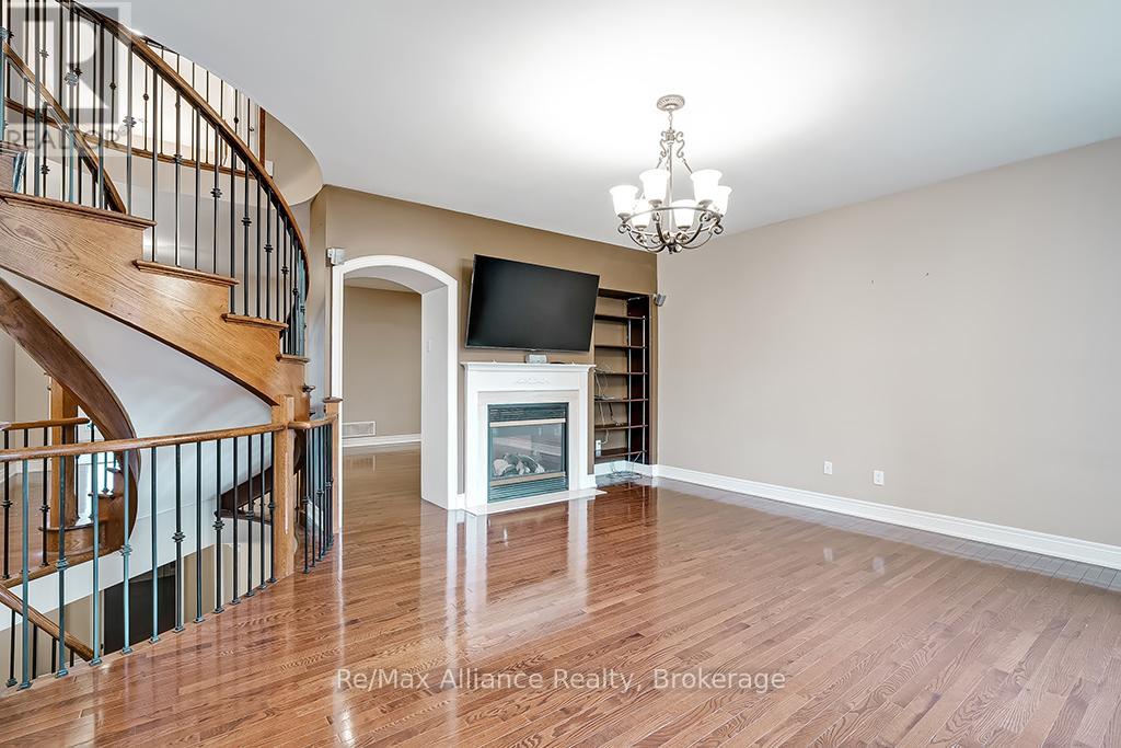 1527 ARROWHEAD ROAD