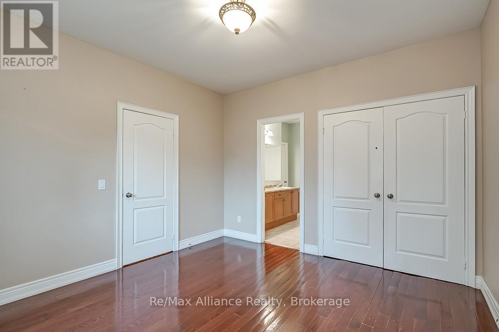 1527 ARROWHEAD ROAD