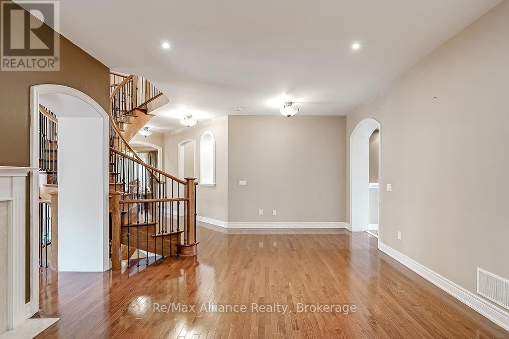 1527 ARROWHEAD ROAD
