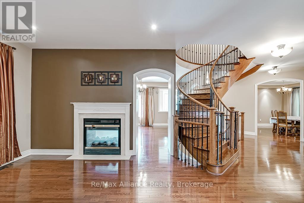 1527 ARROWHEAD ROAD