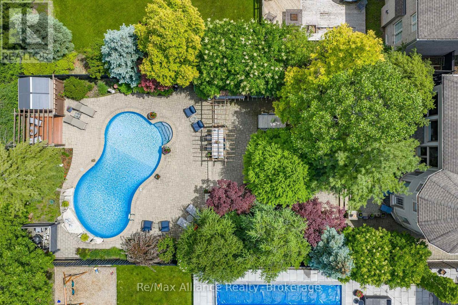 203 BURLOAK DRIVE