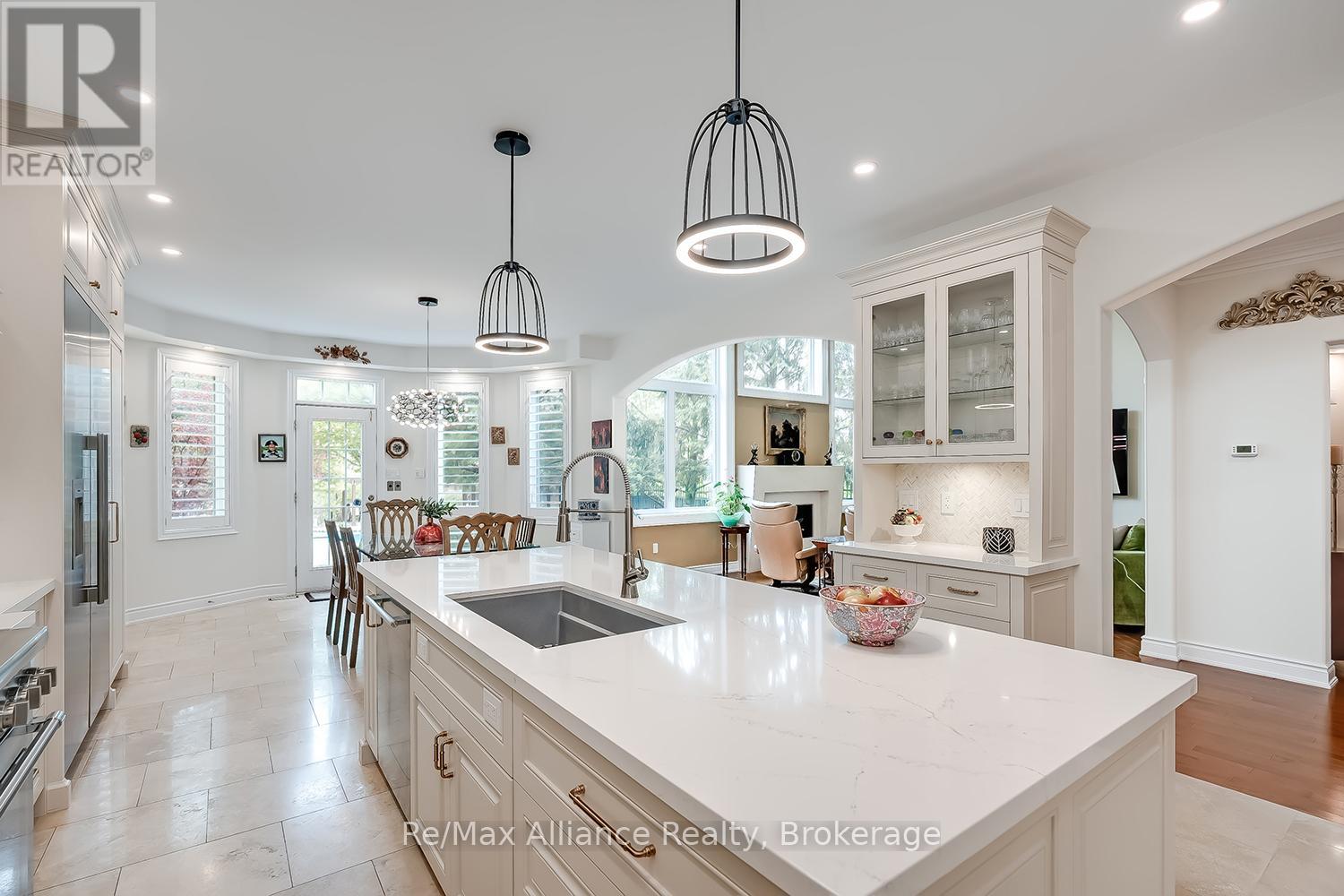 203 BURLOAK DRIVE