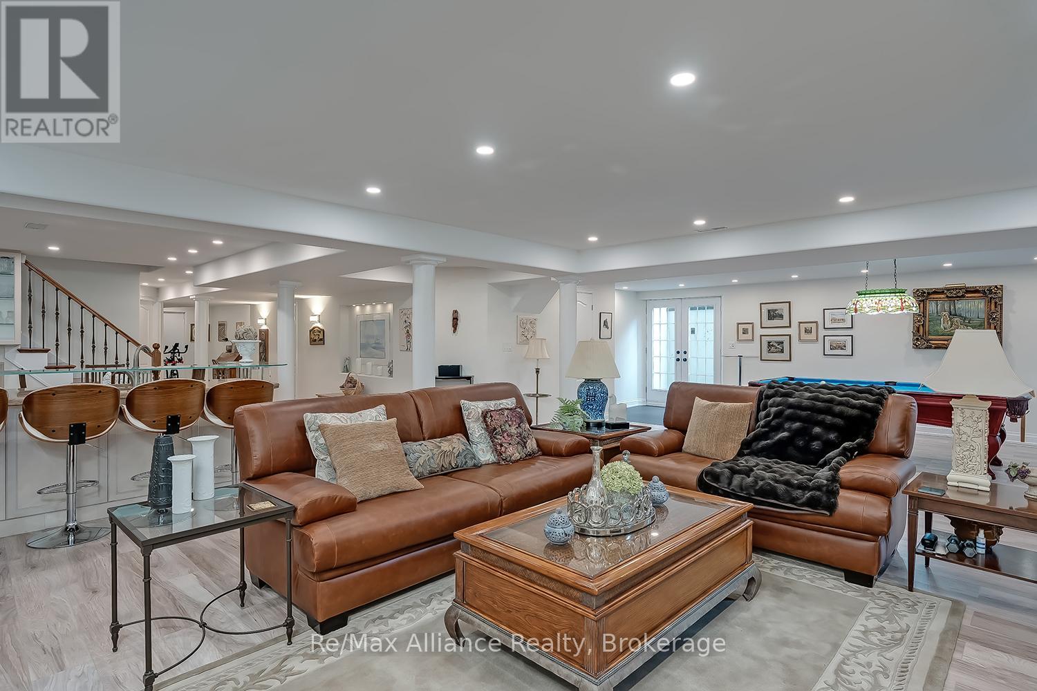 203 BURLOAK DRIVE