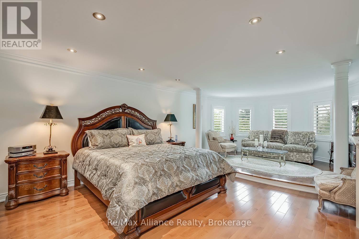 203 BURLOAK DRIVE