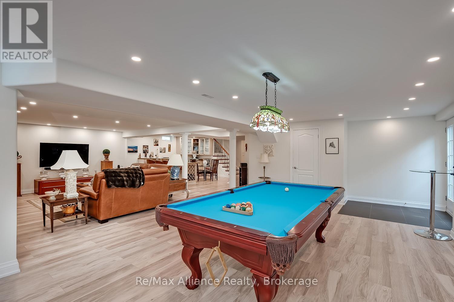 203 BURLOAK DRIVE