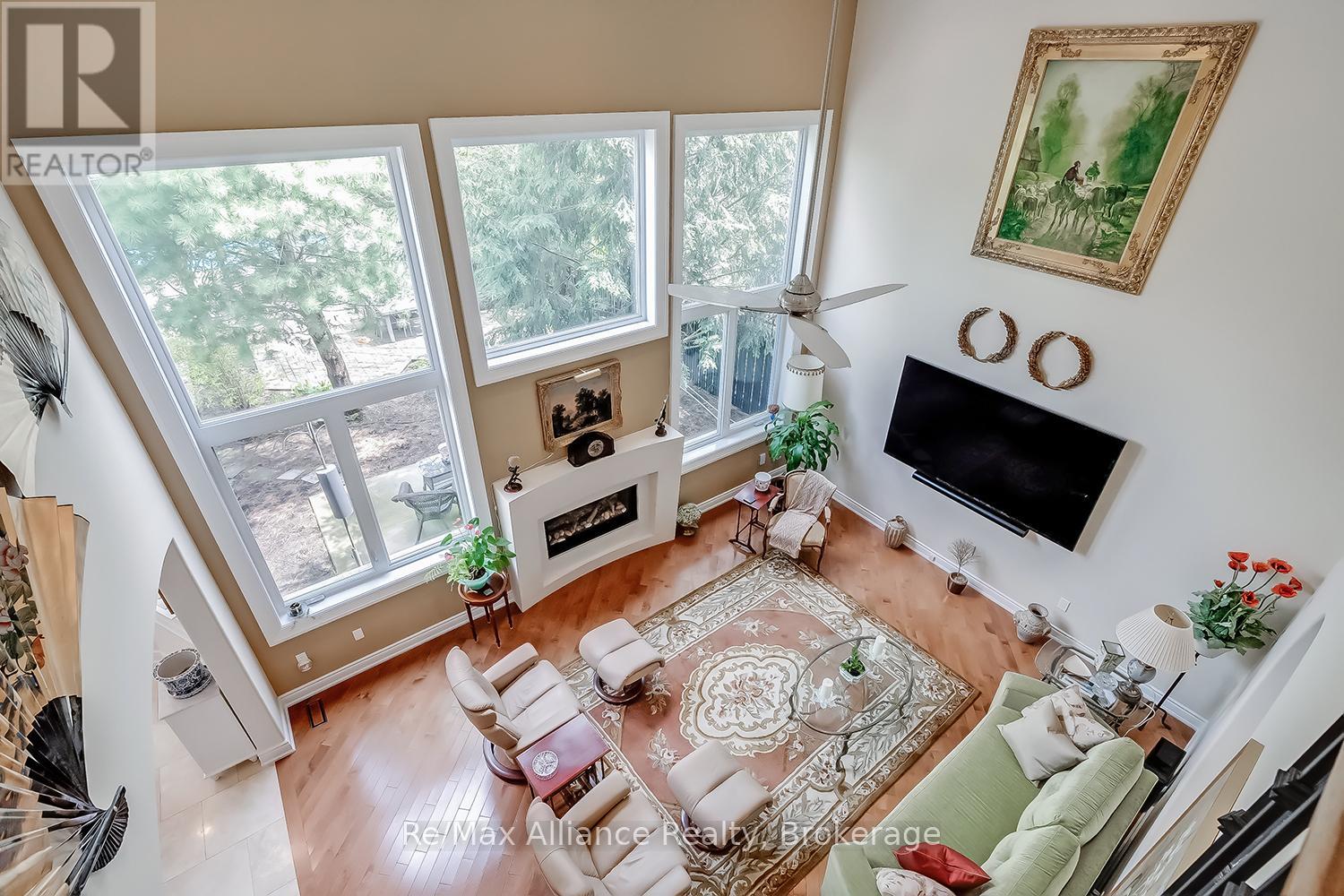 203 BURLOAK DRIVE