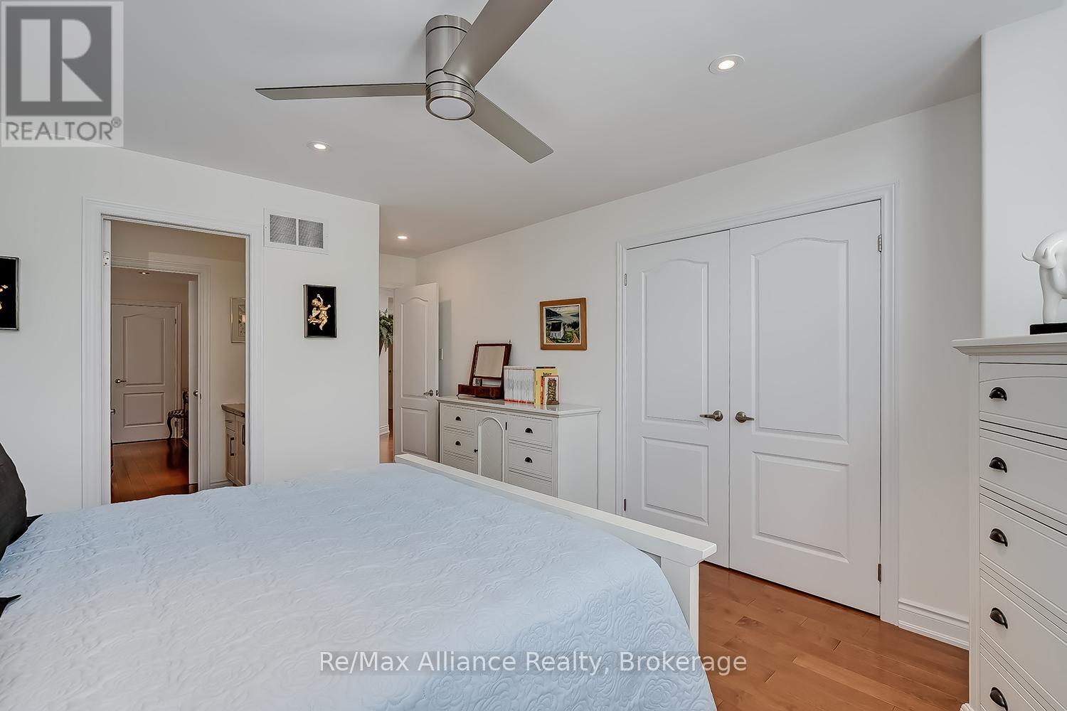 203 BURLOAK DRIVE