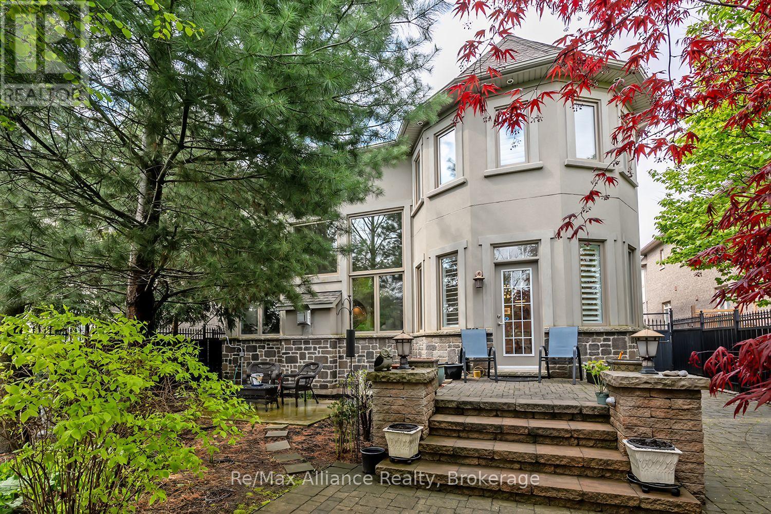 203 BURLOAK DRIVE