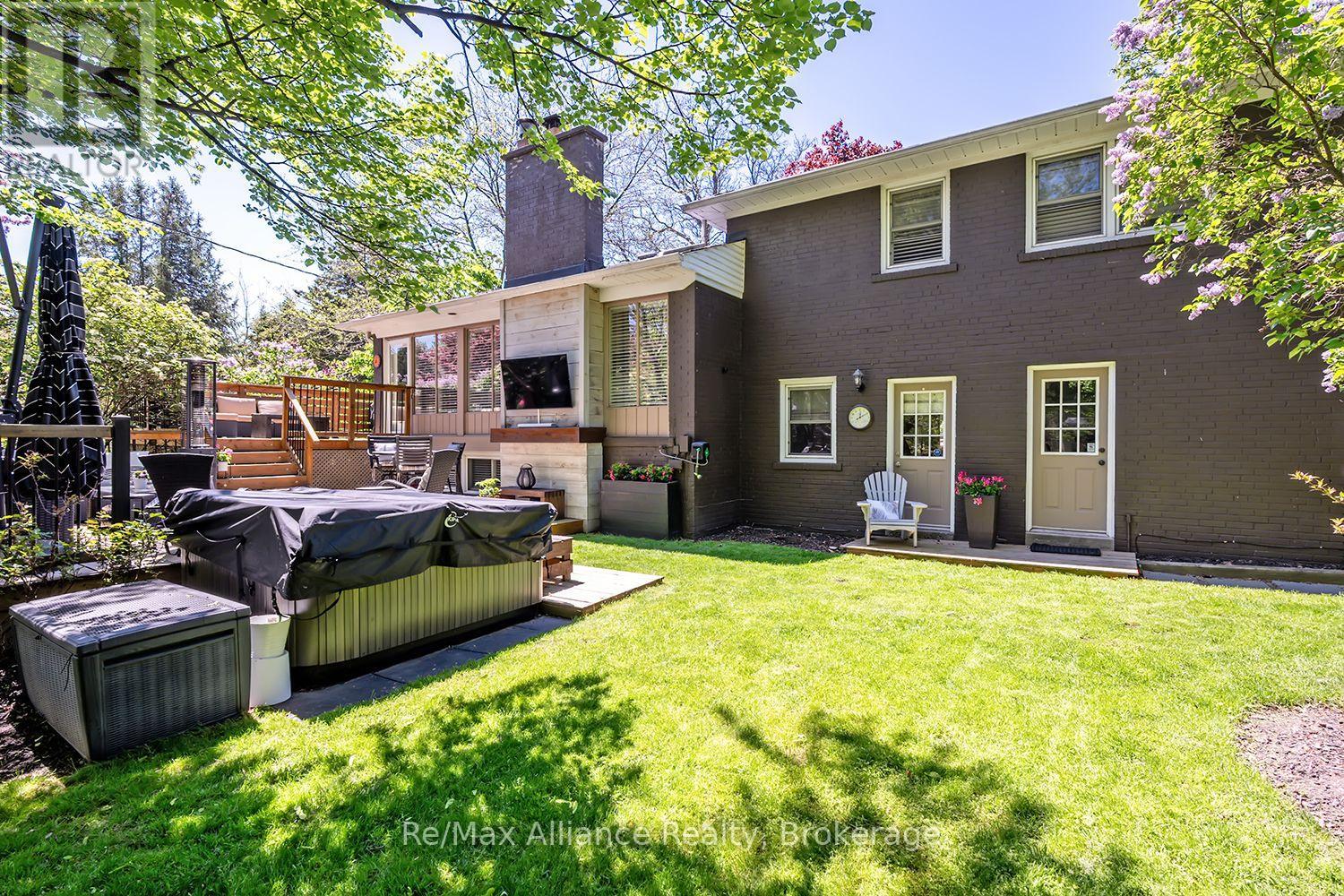 183 WESTMINSTER DRIVE