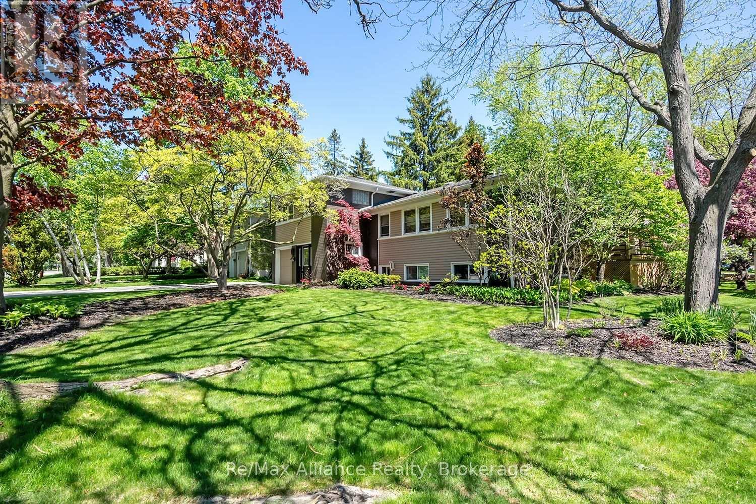 183 WESTMINSTER DRIVE
