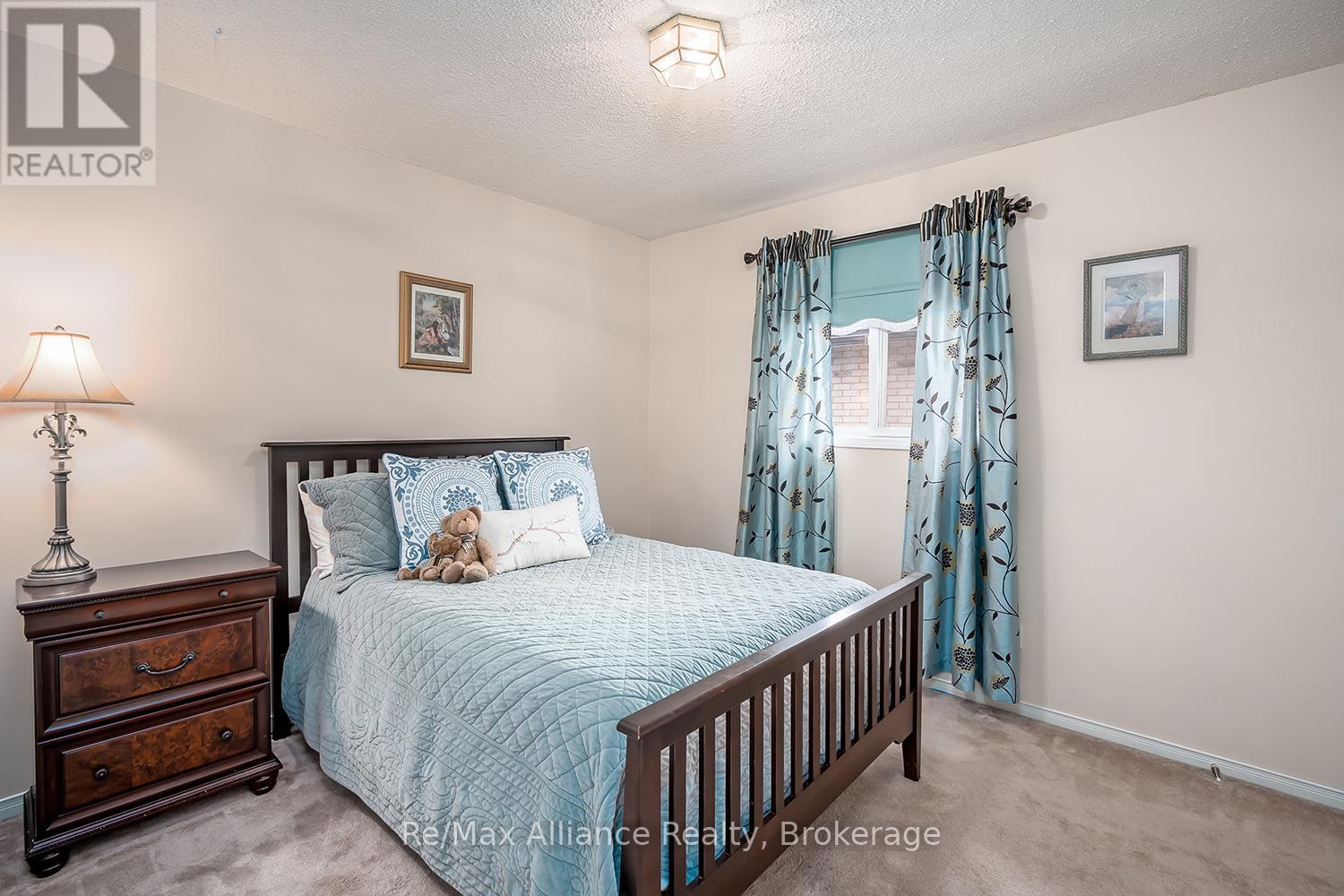 1969 GLENADA CRESCENT