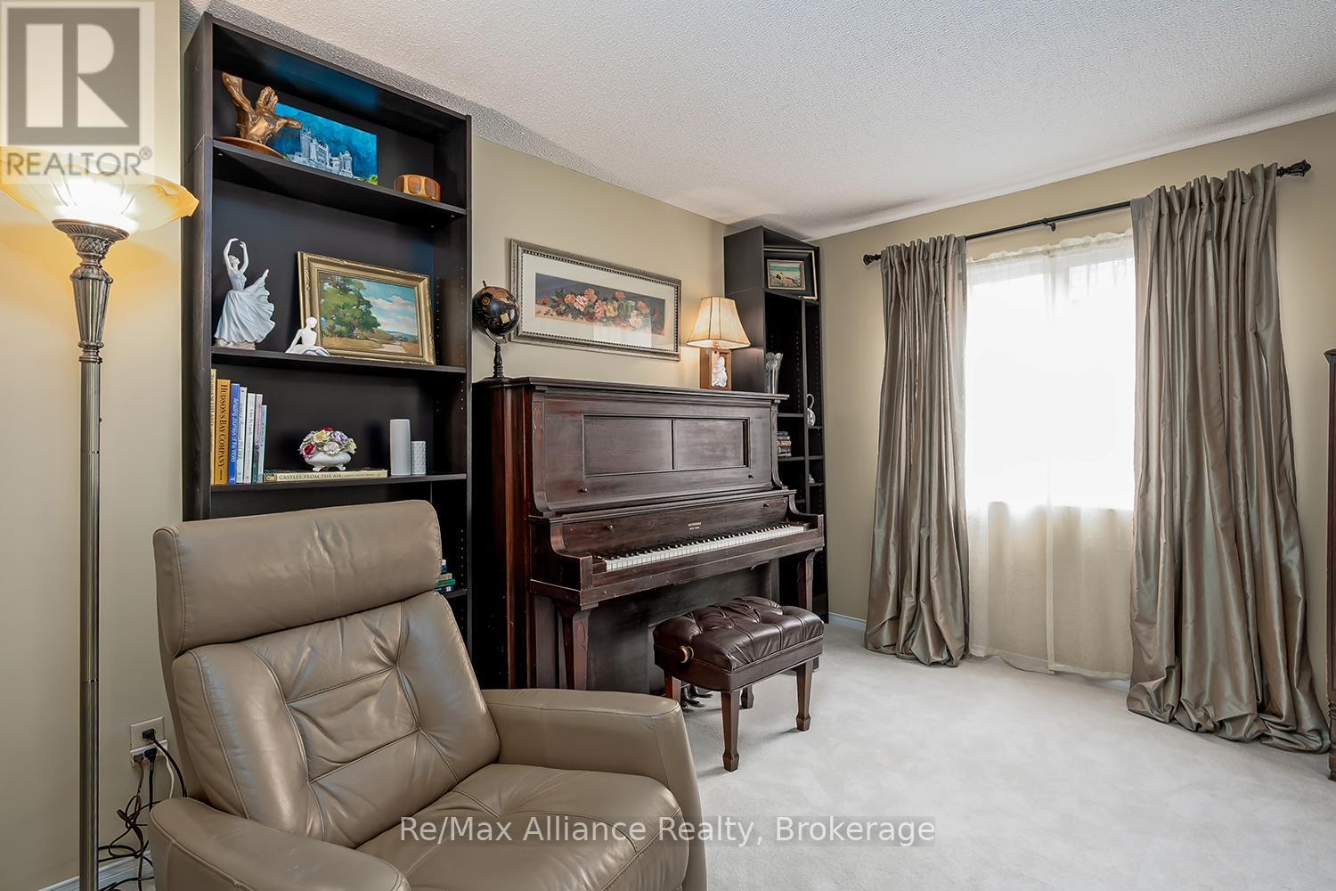 1969 GLENADA CRESCENT