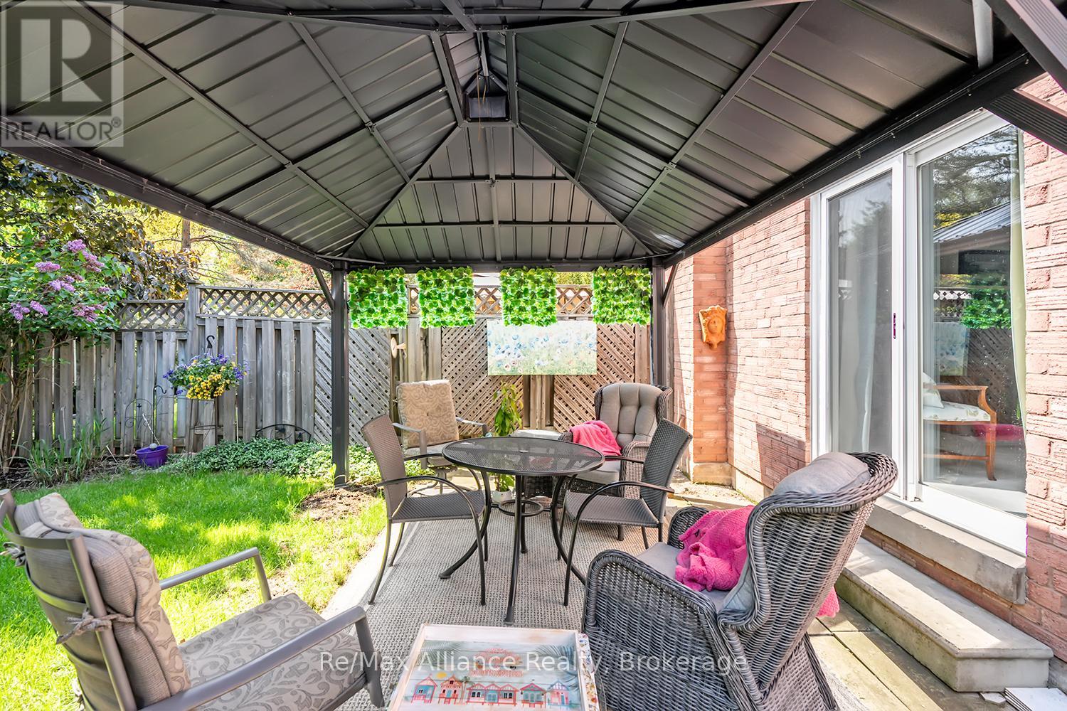 1969 GLENADA CRESCENT