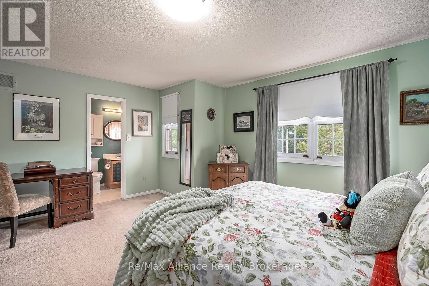 1969 GLENADA CRESCENT