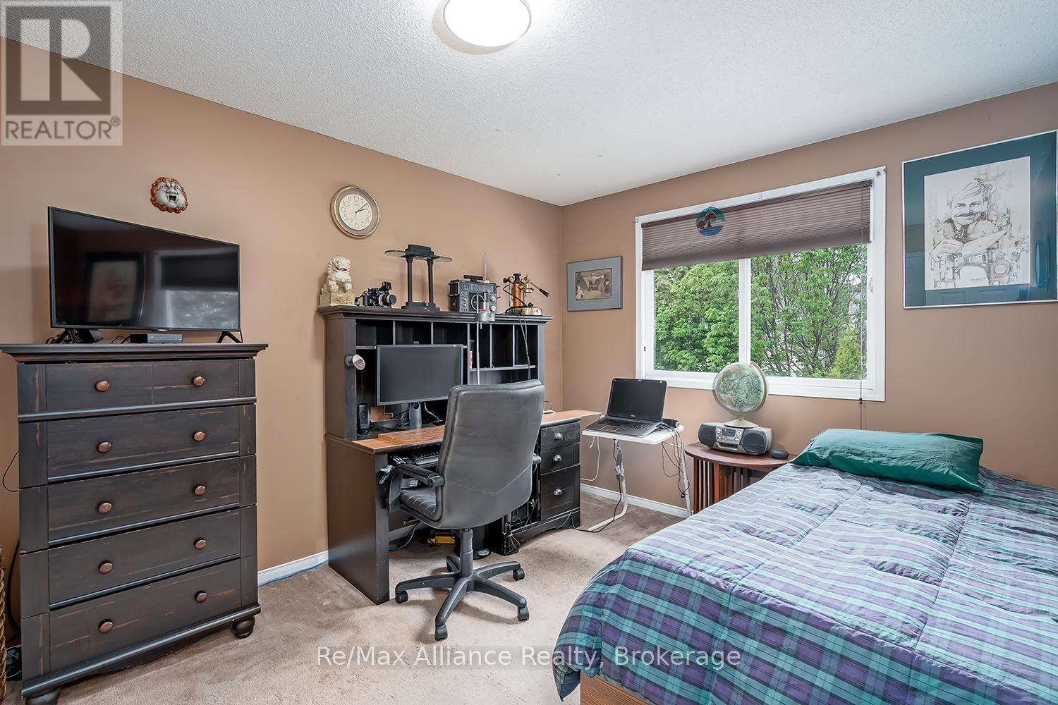 1969 GLENADA CRESCENT