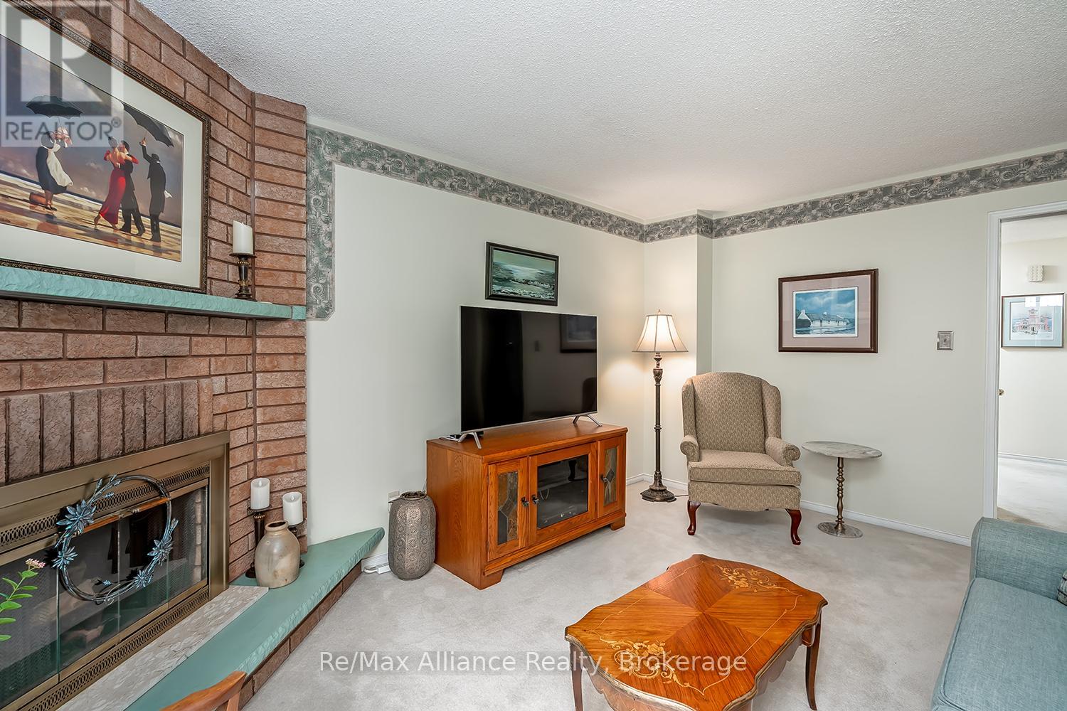 1969 GLENADA CRESCENT