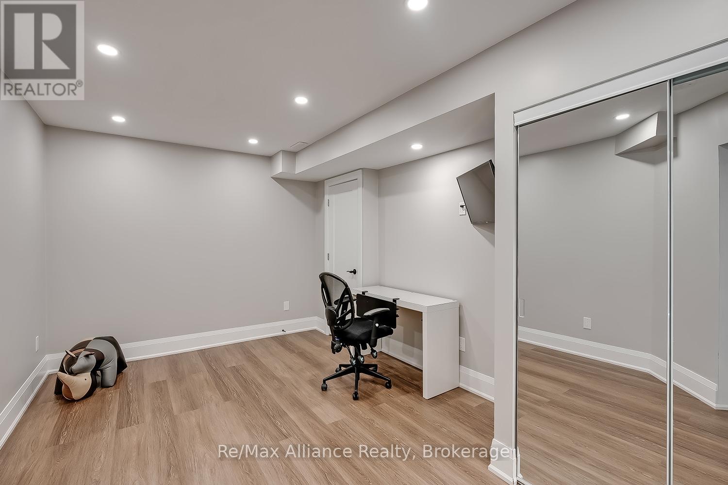 2182 GALLOWAY DRIVE