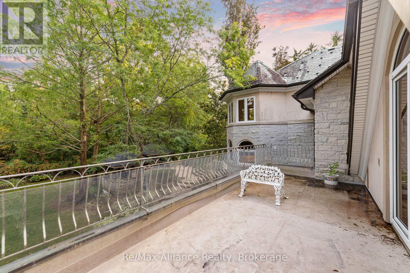 1024 LINBROOK ROAD