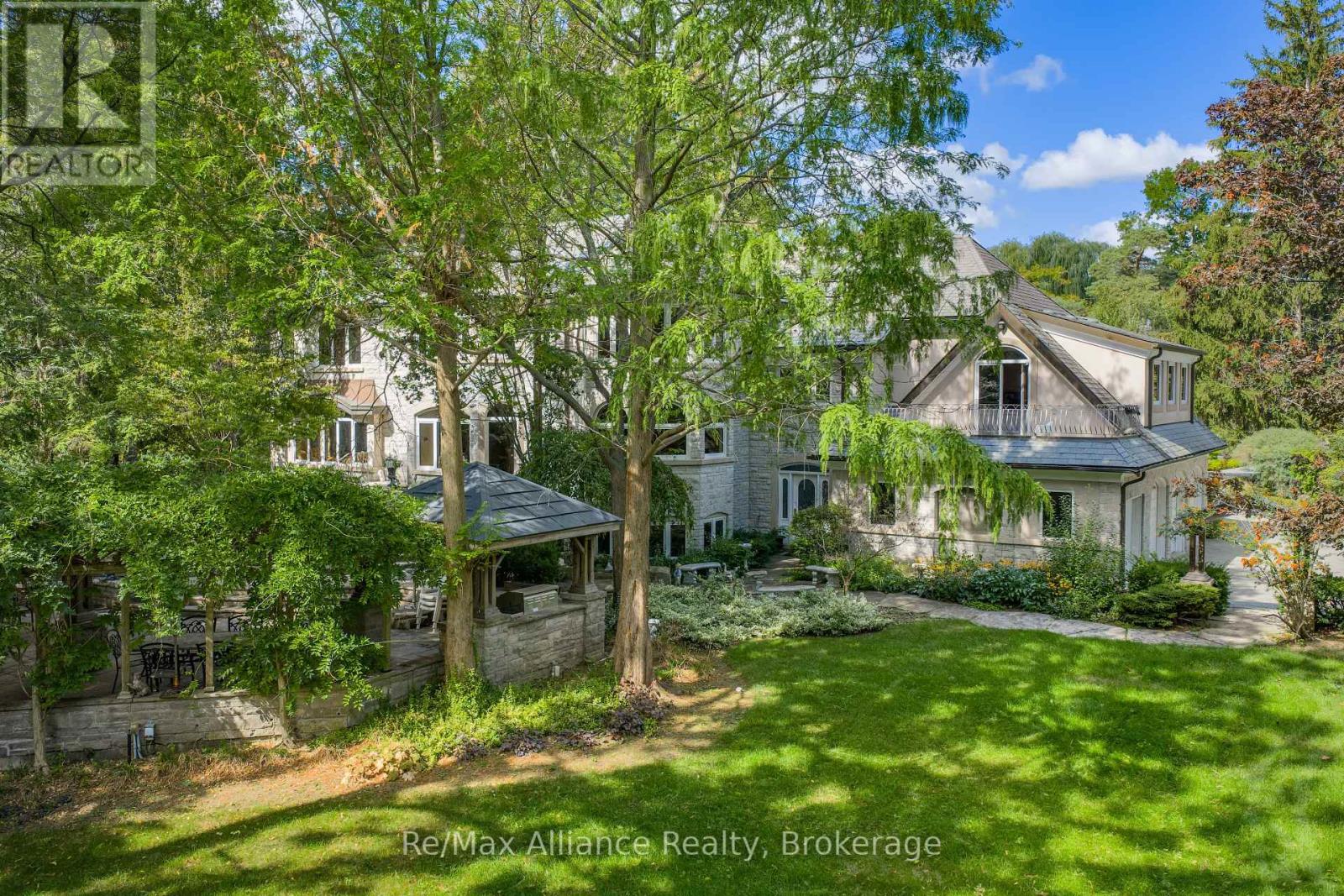 1024 LINBROOK ROAD