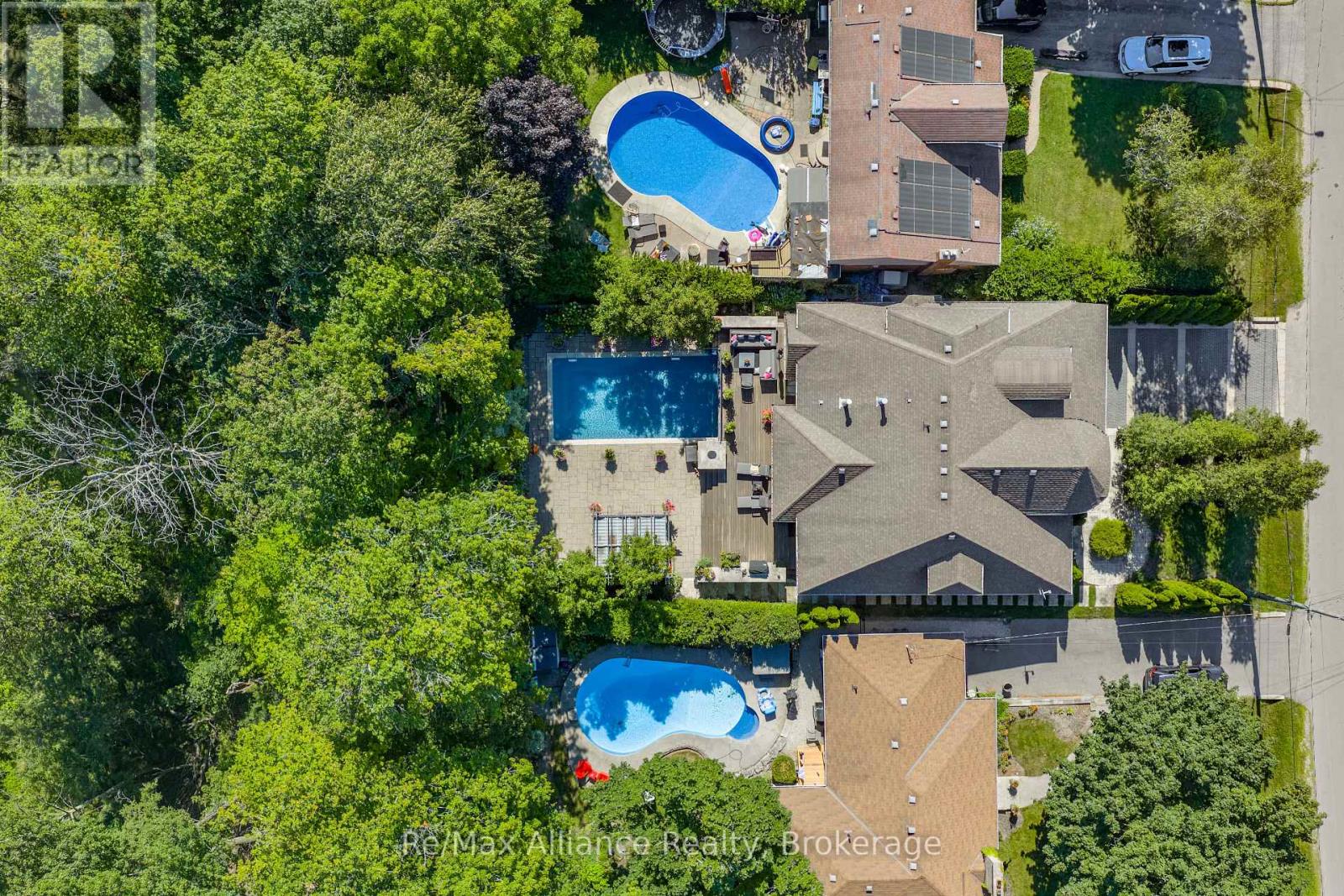 379 RIVER SIDE DRIVE