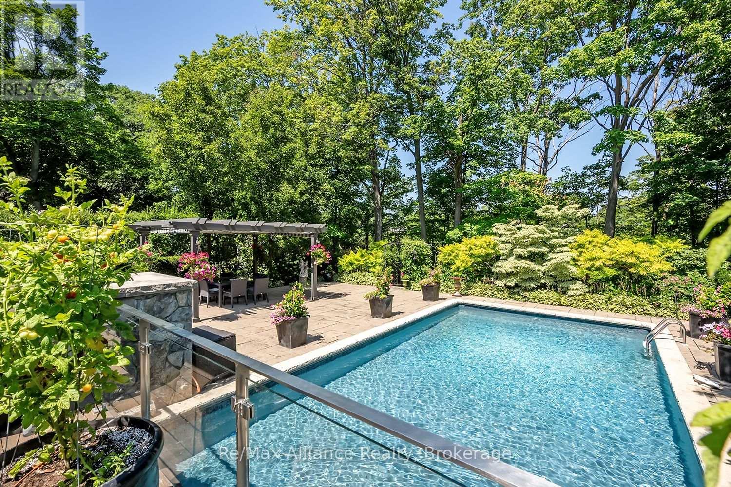 379 RIVER SIDE DRIVE