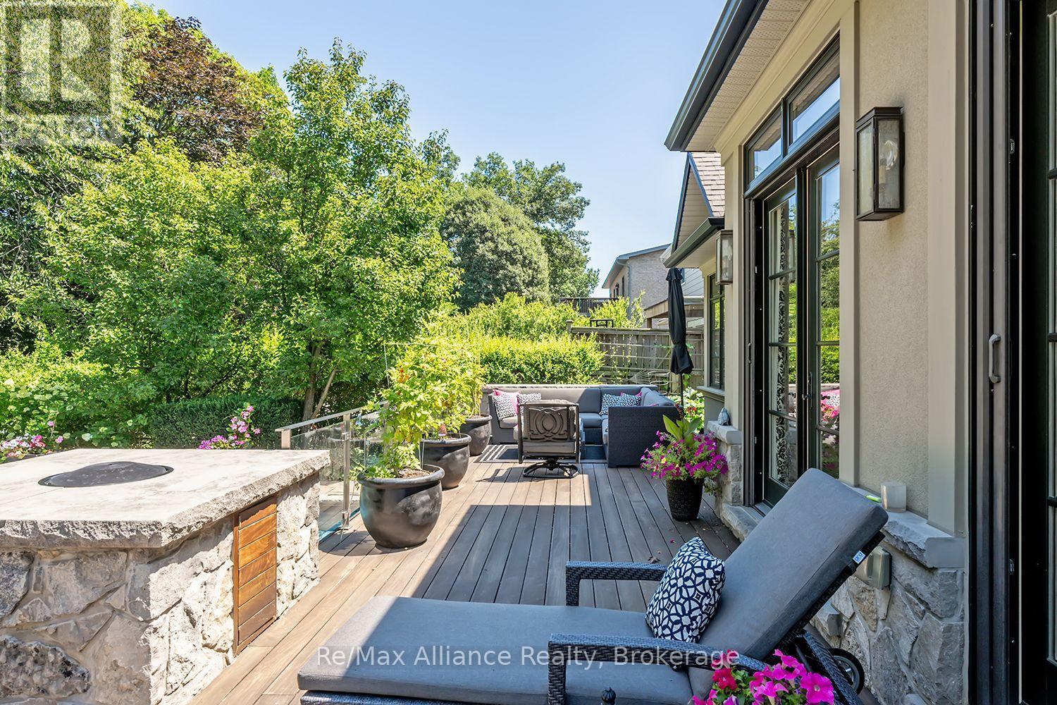 379 RIVER SIDE DRIVE