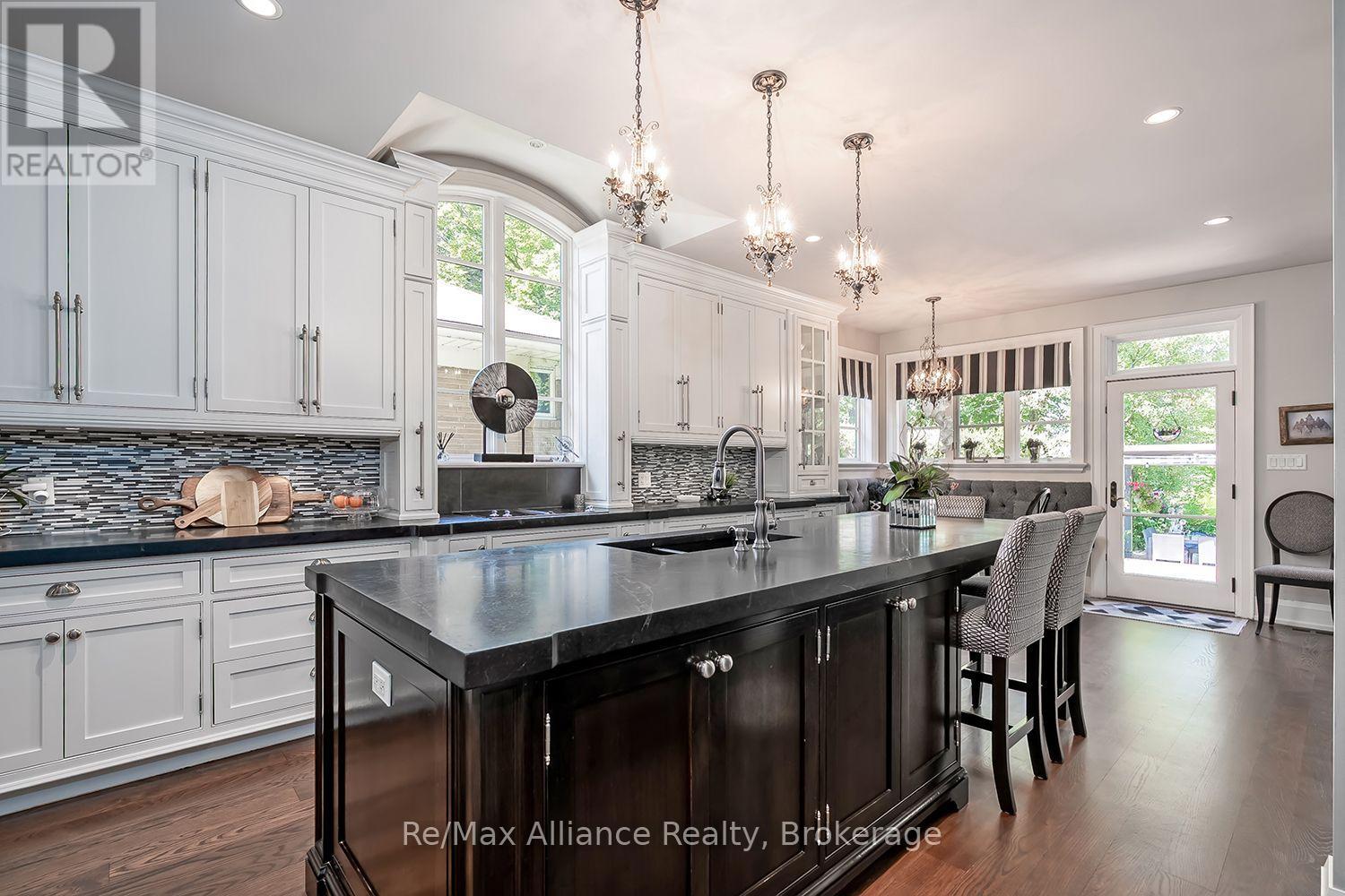 379 RIVER SIDE DRIVE