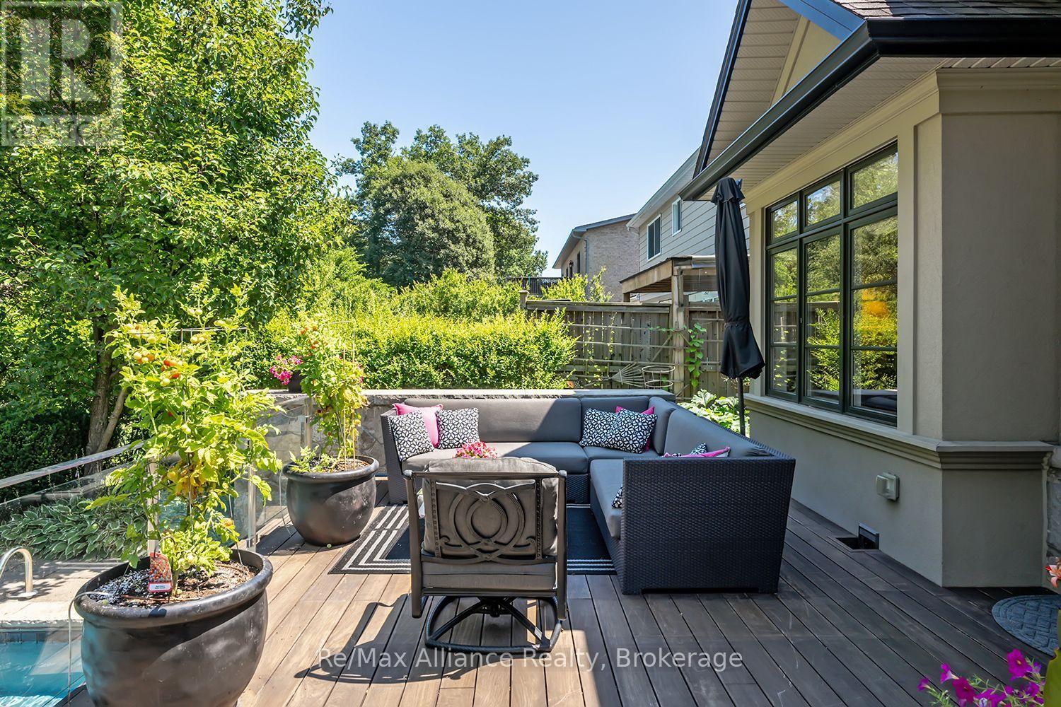 379 RIVER SIDE DRIVE