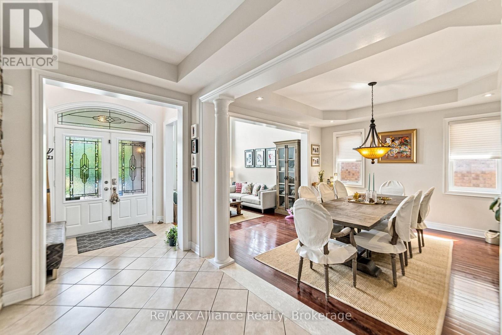 2404 RIDEAU DRIVE