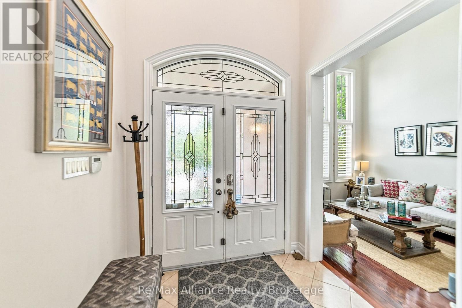 2404 RIDEAU DRIVE