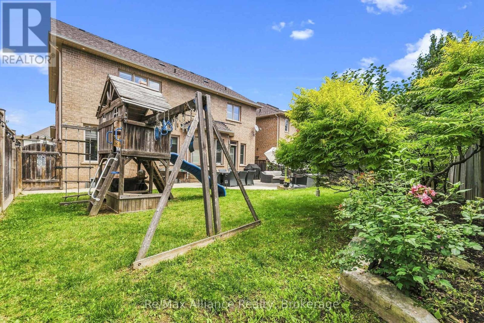 2404 RIDEAU DRIVE