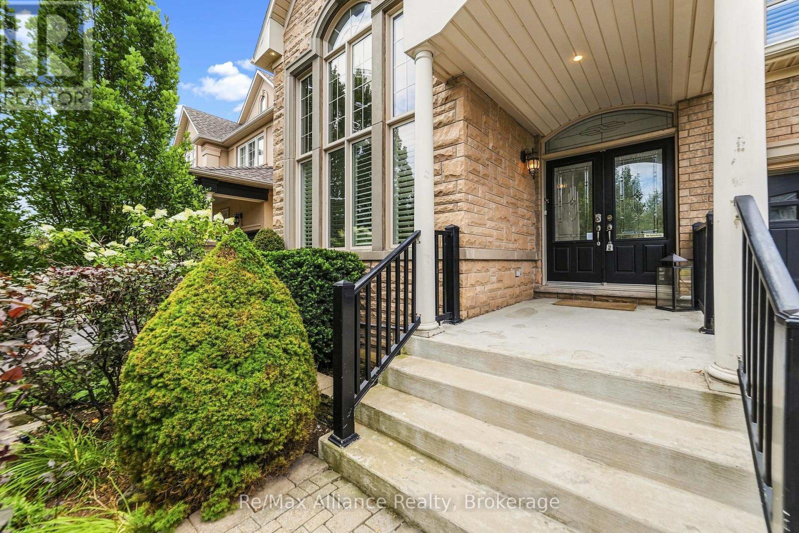 2404 RIDEAU DRIVE