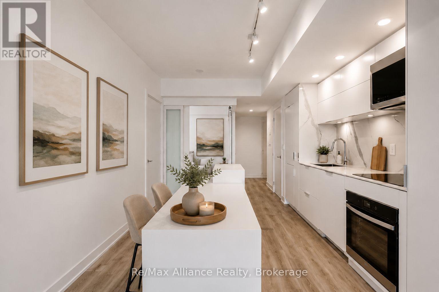 309 - 370 MARTHA STREET