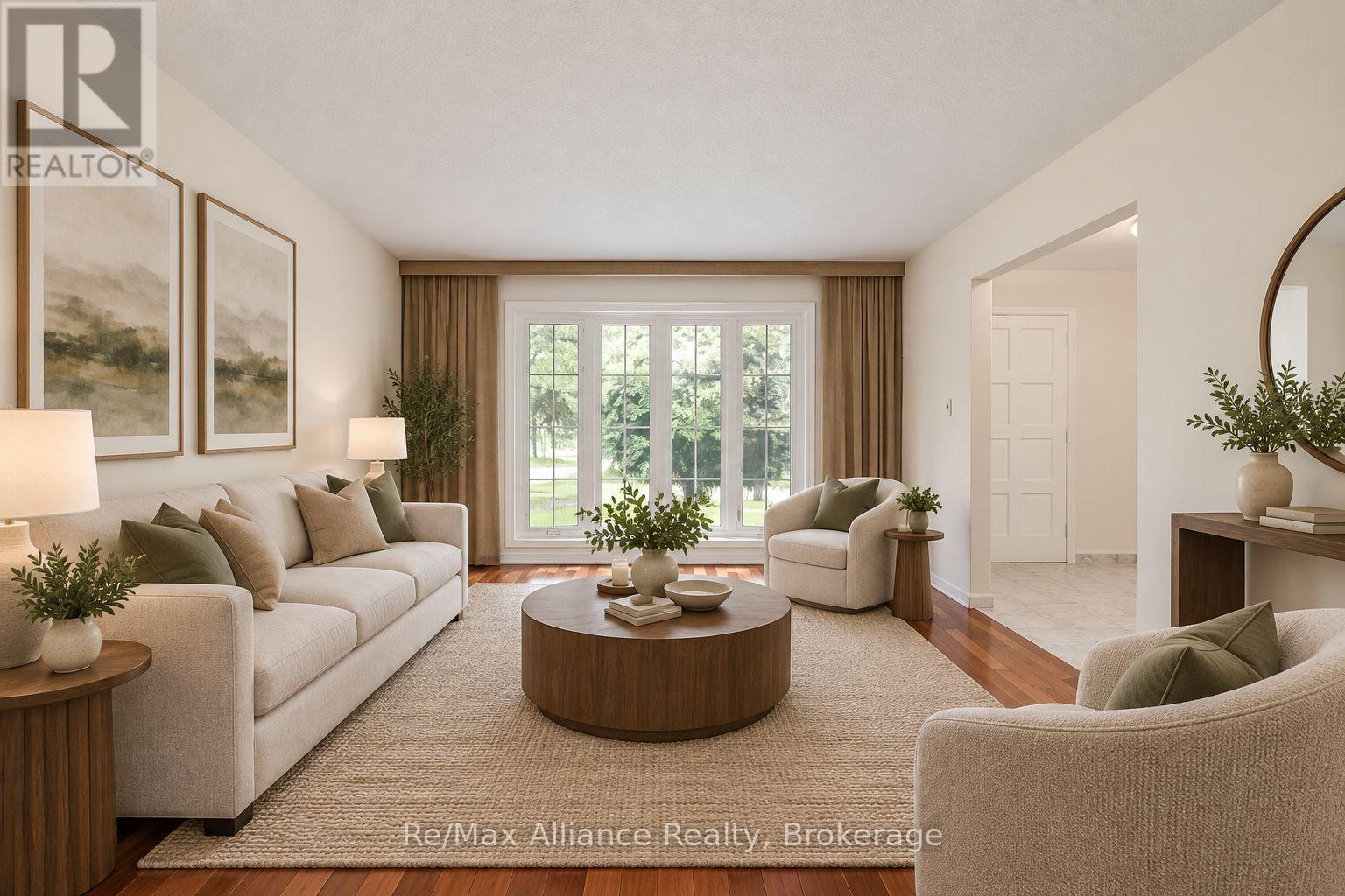 2454 WOKING CRESCENT