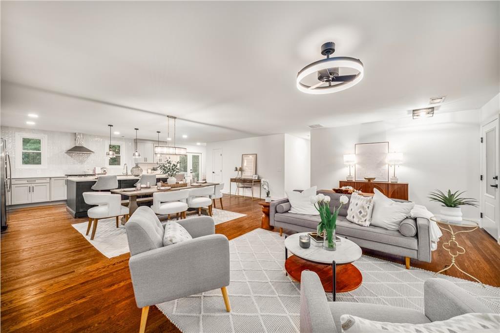 4251 Fontana Court