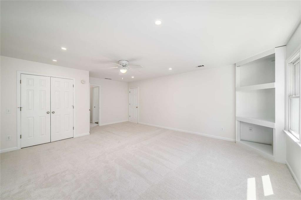 1960 Regents Way
