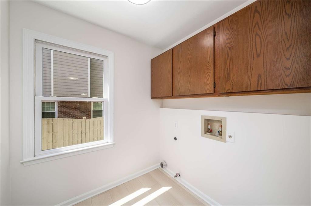 1960 Regents Way