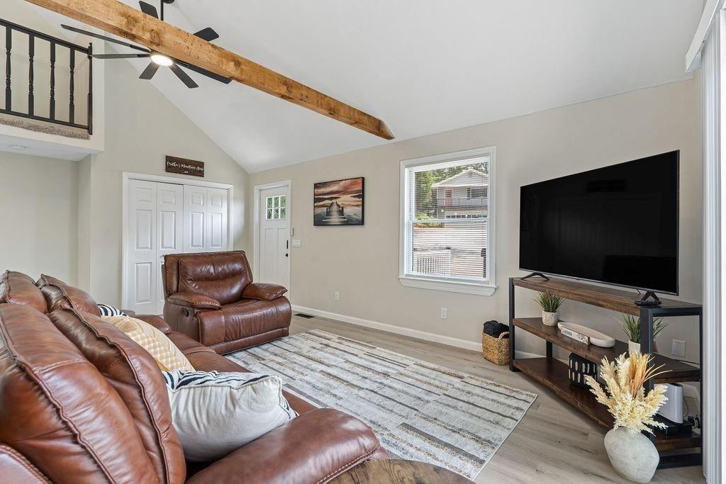 427 Mountain Drive N