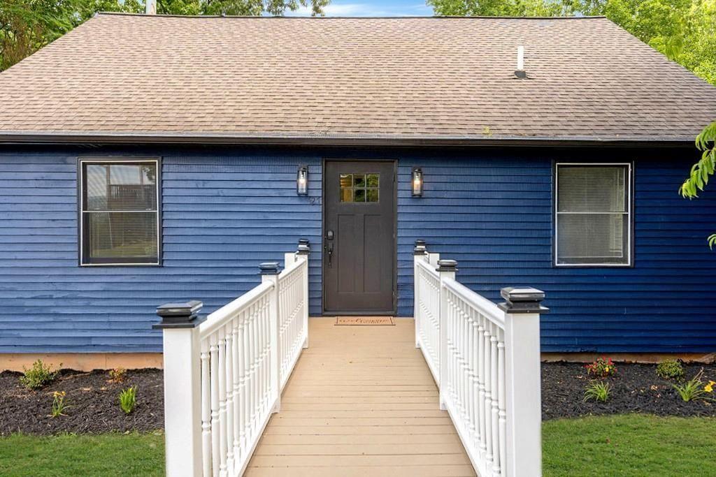 427 Mountain Drive N