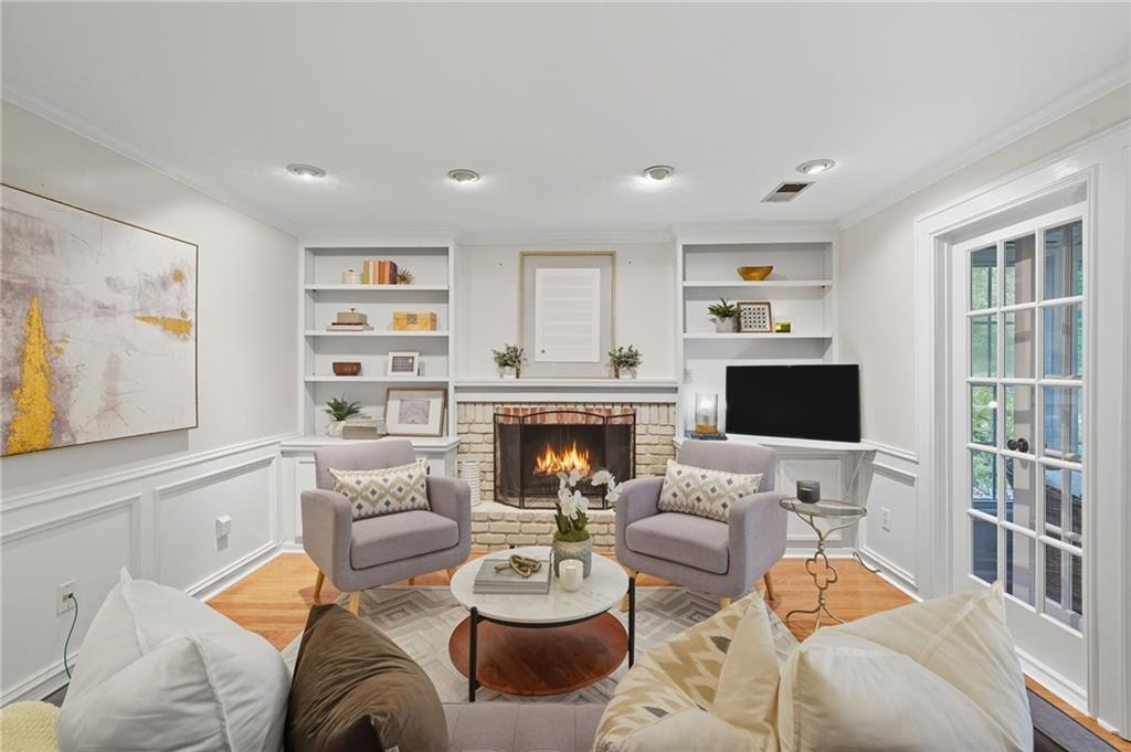 2466 Chimney Springs Drive