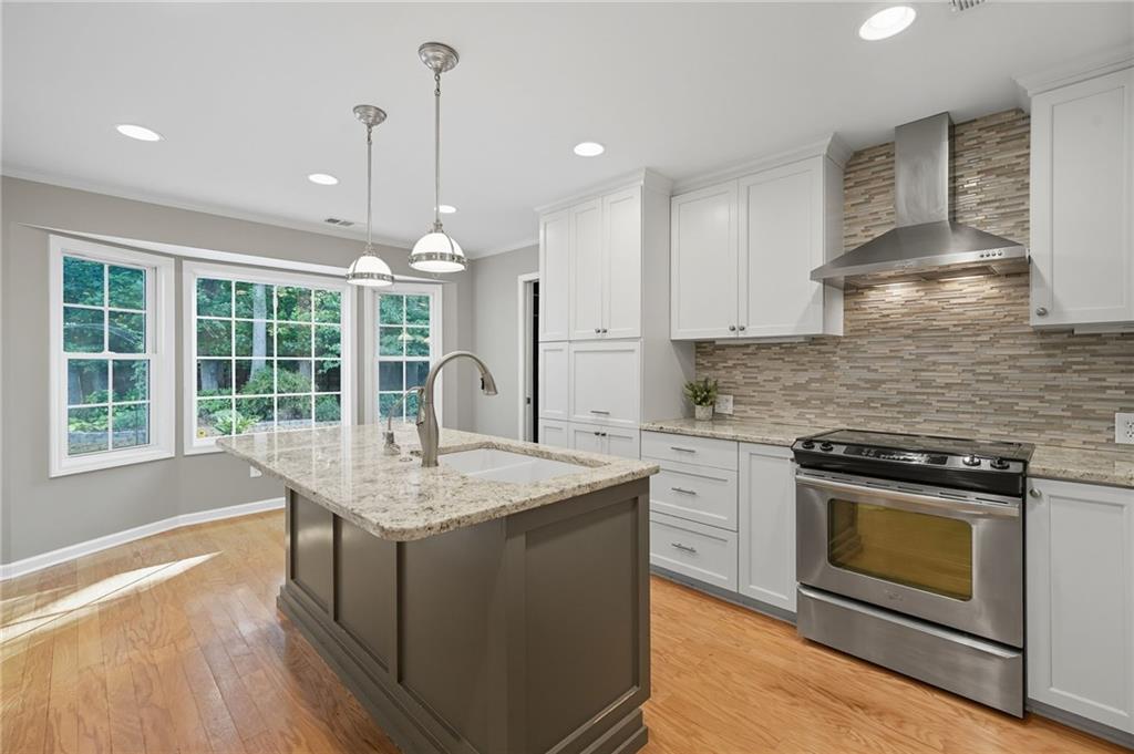 2466 Chimney Springs Drive