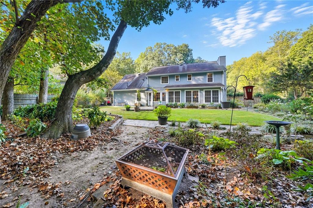 2466 Chimney Springs Drive