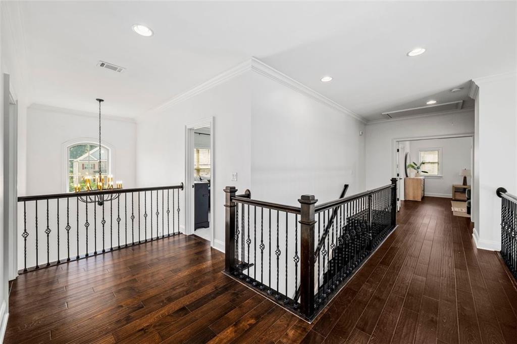 2930 Manorview Lane