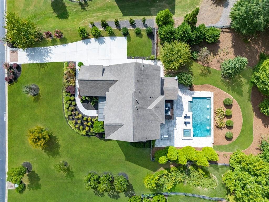 2930 Manorview Lane