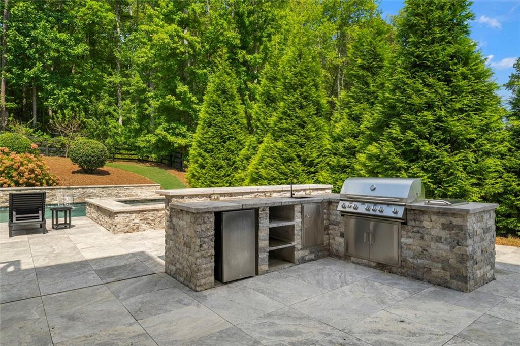 2930 Manorview Lane