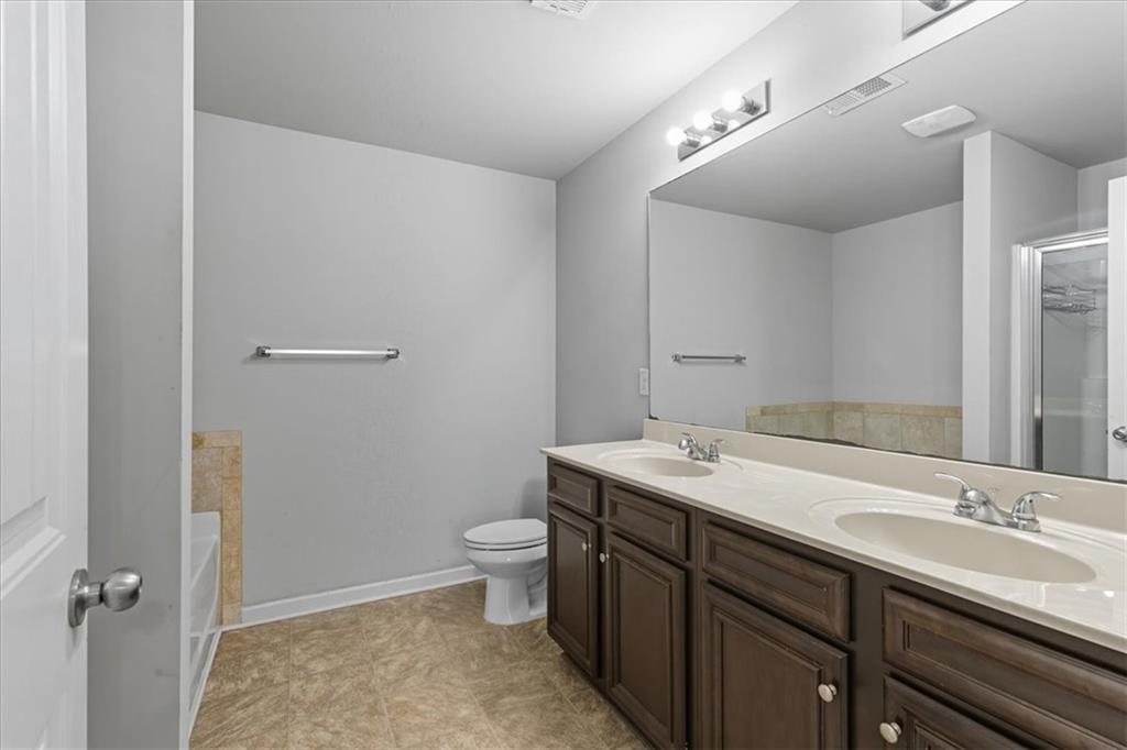 2363 Castle Keep Way