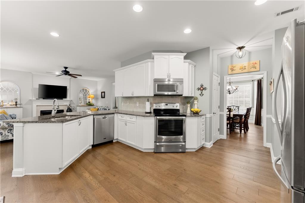 4015 Eyrie Farms Lane