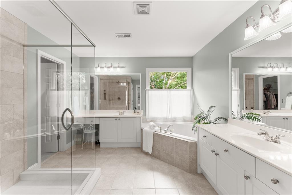 4015 Eyrie Farms Lane